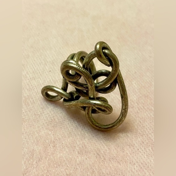 Jewelry - Elegant Silver  Knot Ring. Unusual design. Unisex